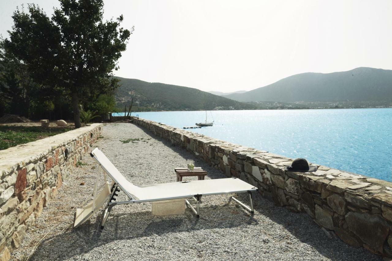 Blueline Guesthouse Agios Dimitrios  ภายนอก รูปภาพ